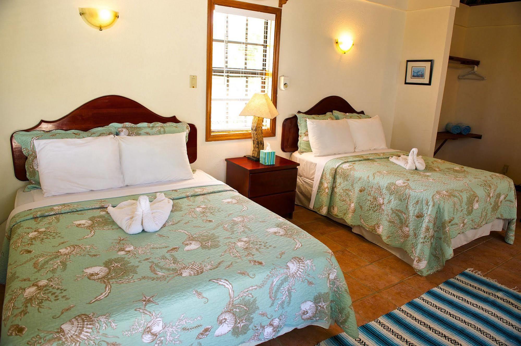 Blackbird Caye Resort Turneffe Atoll Bagian luar foto